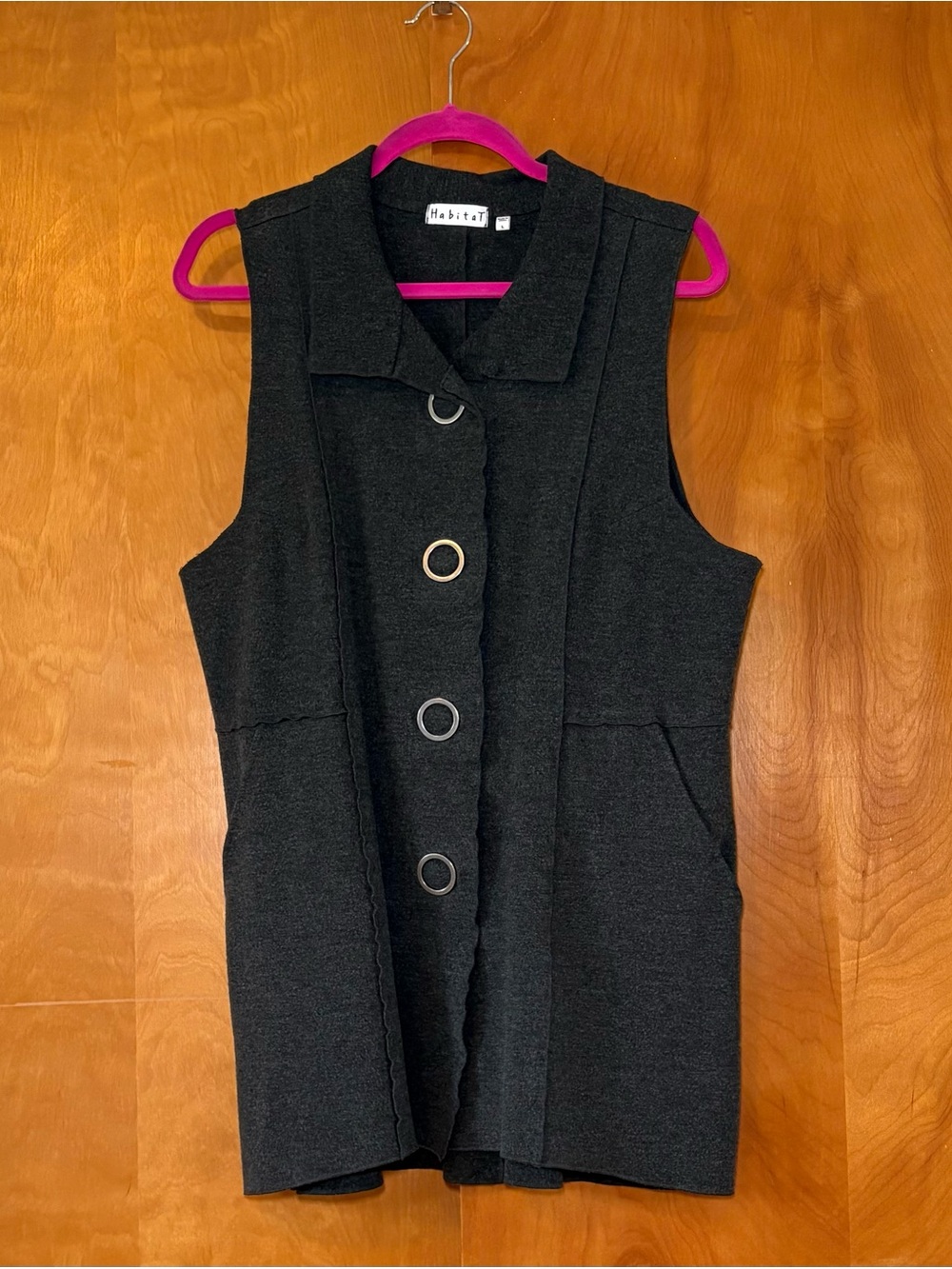 Habitat Dark Charcoal Sleeveless Snap Front Vest size L